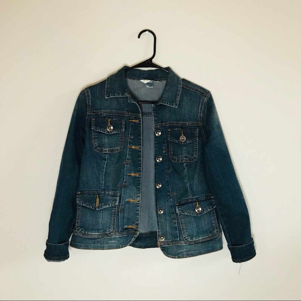 denim jacket and the size is petite and medium.